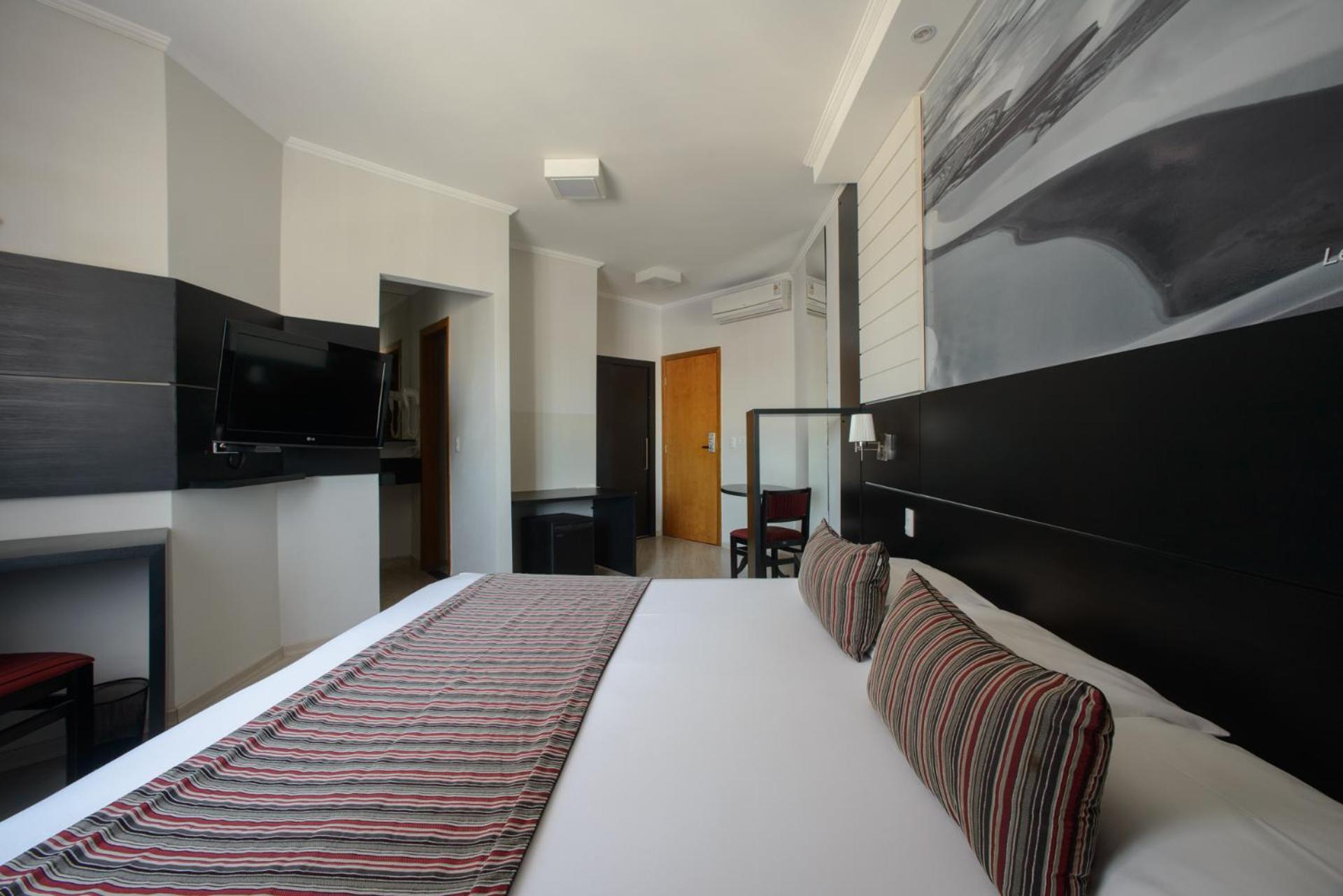 Faro Hotel Taubaté Eksteriør bilde